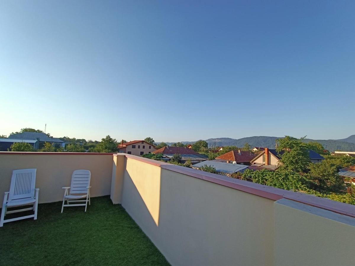 Pensiunea Byblos Piatra Neamţ Exteriér fotografie